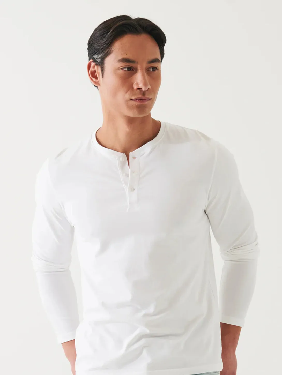 Iconic Pima Stretch Henley - White