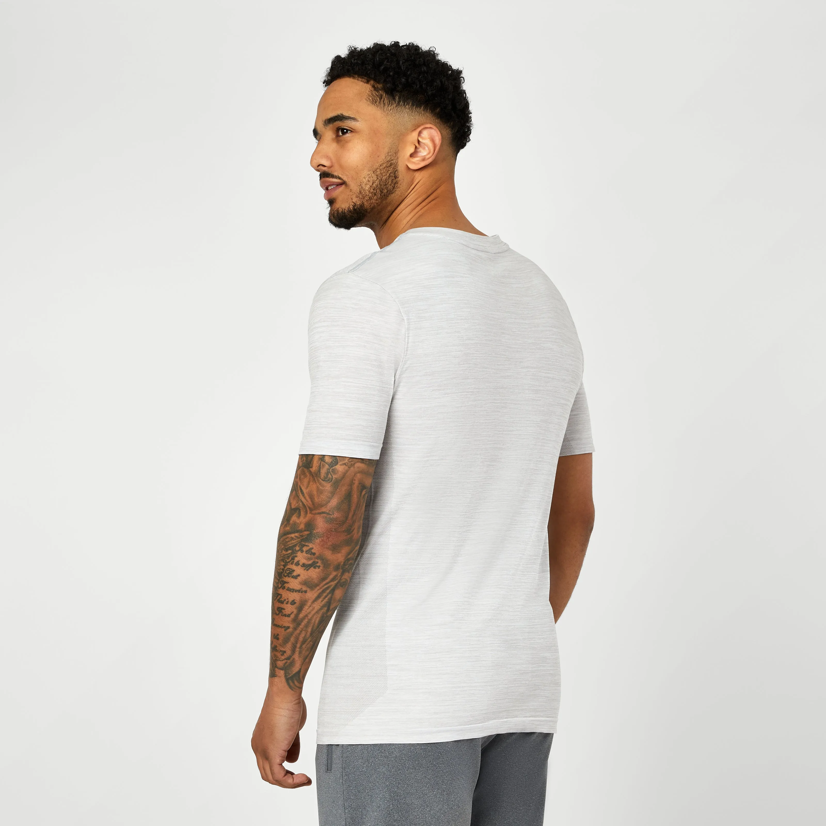 Men's Seamless Logo Tee