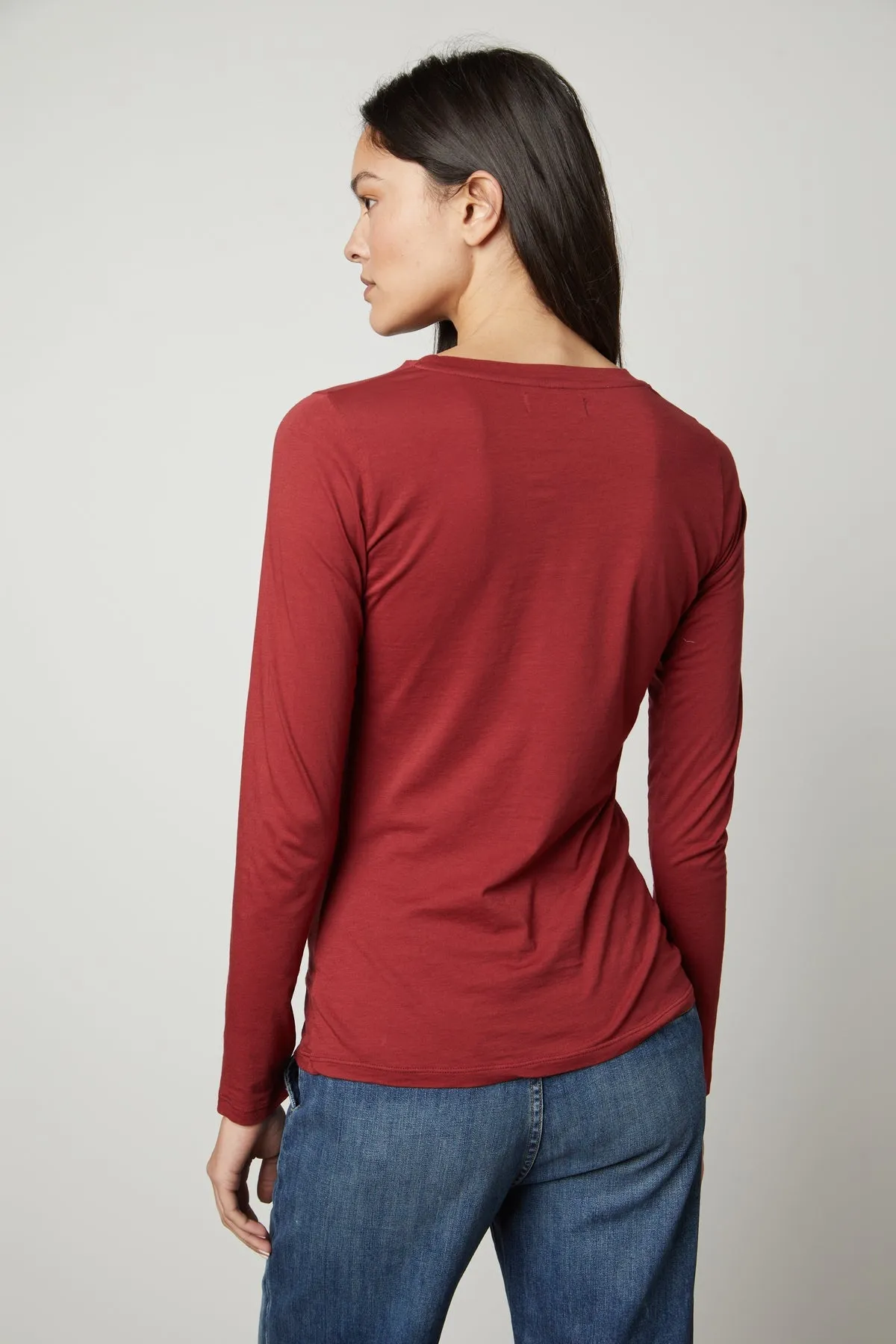 ZOFINA GAUZY WHISPER FITTED CREW NECK TEE