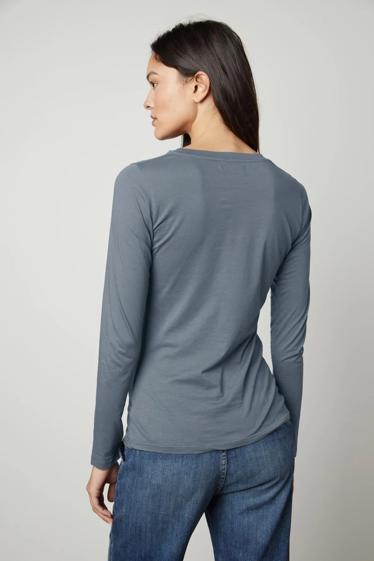 ZOFINA GAUZY WHISPER FITTED CREW NECK TEE