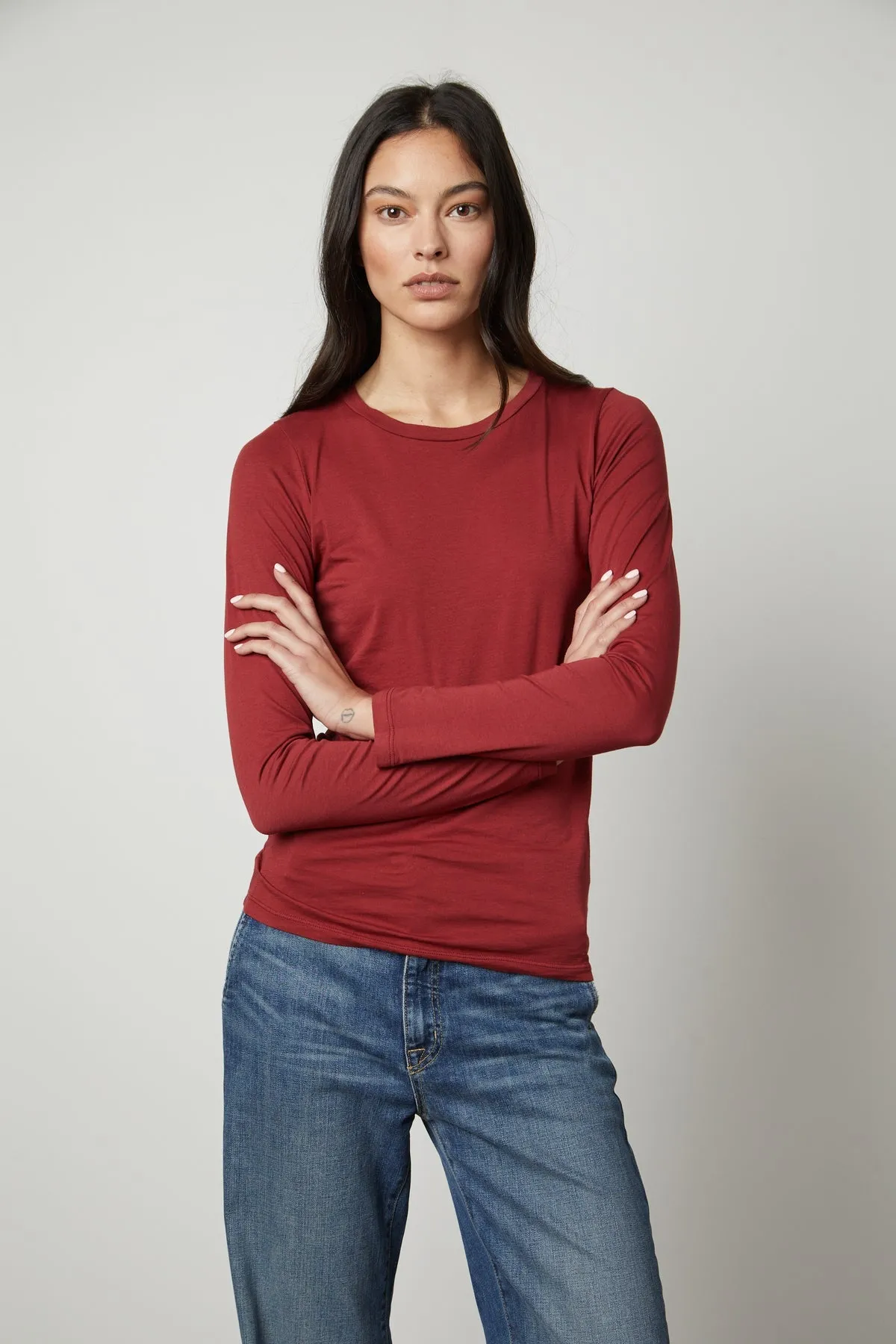 ZOFINA GAUZY WHISPER FITTED CREW NECK TEE